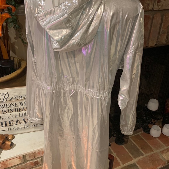 Forever 21 Shinny silver hooded jacket - Picture 4 of 5